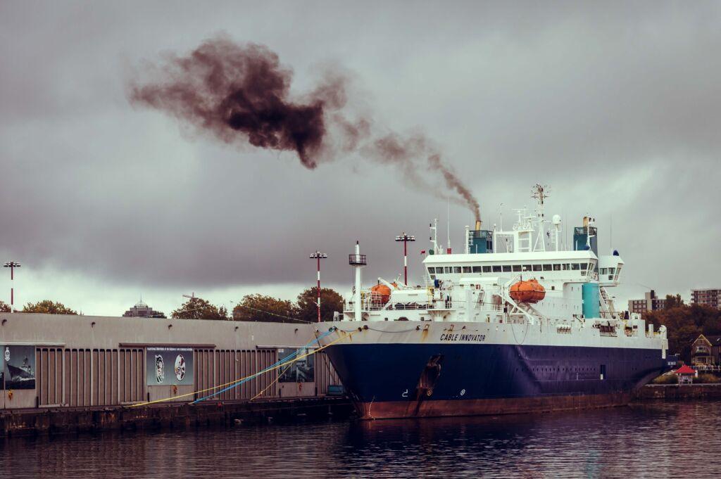 Schifffahrt nutzt immer noch Schweröl